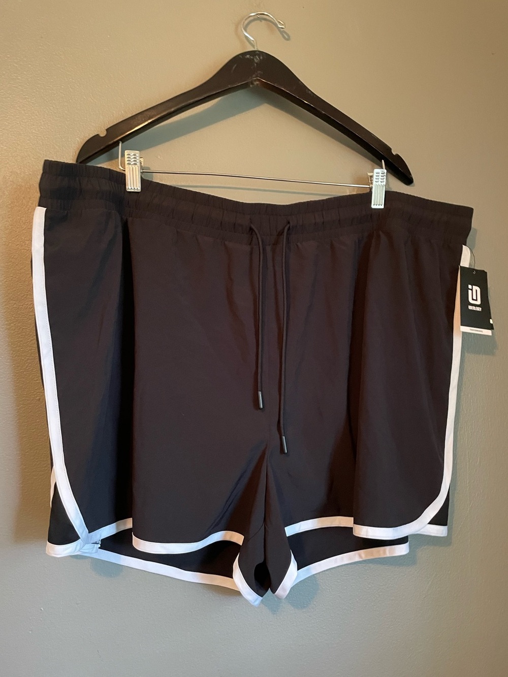 NWT Ideology Sz 4X Black White Drawstring Athletic Pocket Lined Running Shorts!